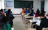 讓青年教師在聽課中收獲、在評課中成長