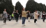 電子信息工程系分團委組織開展“你我共牽手，愛心送溫暖”志愿服務活動