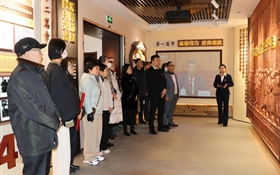 武威職業(yè)技術(shù)大學組織黨外教師代表參觀市政協(xié)文史館